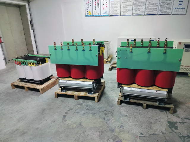 右玉KS11-1000KVA矿用变压器